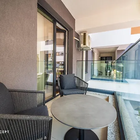 Apartment P18b4 *